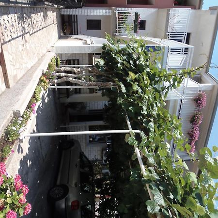 Apartments Lana Pula Exterior photo
